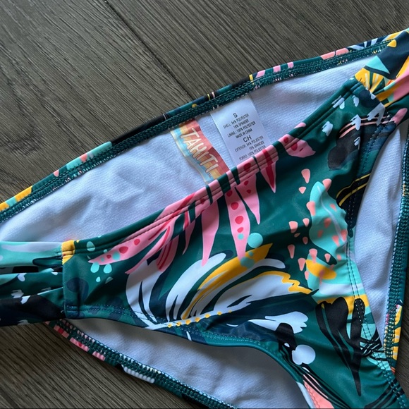 Tahiti Tropical Bikini Bottom - Picture 2 of 3